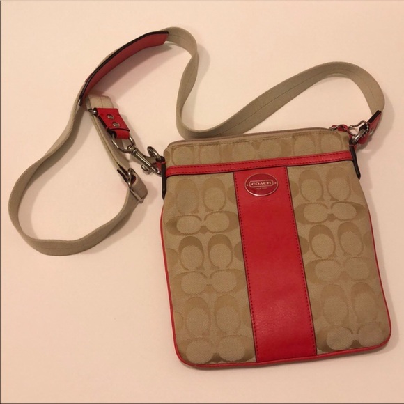 Coach Handbags - Coach Crossbody Purse